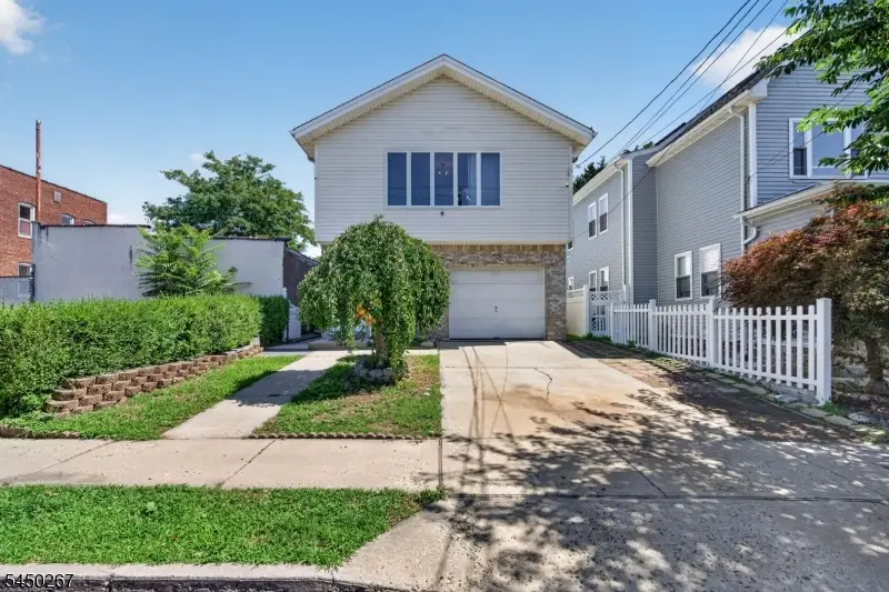 81 Home Pl, Lodi, NJ 07644 - #3