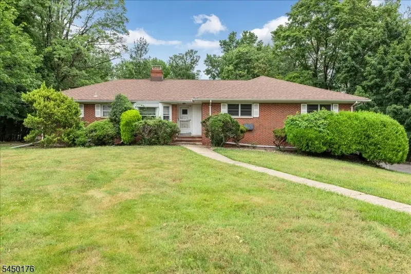 6 Orchard Dr, Scotch Plains, NJ 07076 - #2