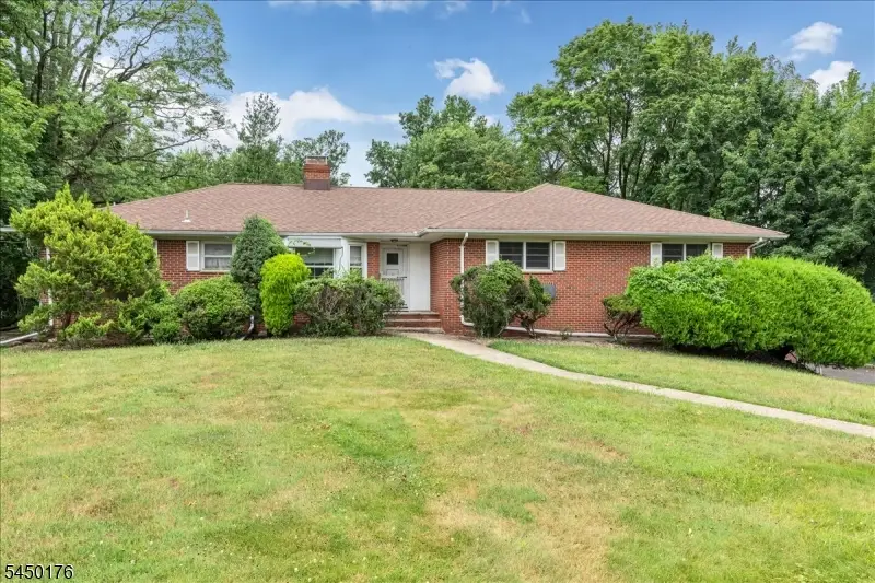 6 Orchard Dr, Scotch Plains, NJ 07076 - #3