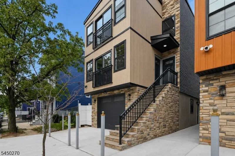 749 S 11th St, Newark, NJ 07103 - #2