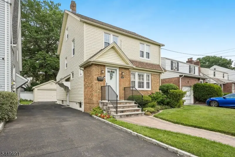 24 Synott Pl, Newark, NJ 07106 - #1