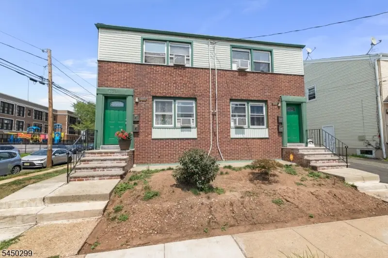 637 Myrtle St, Elizabeth, NJ 07202 - #1