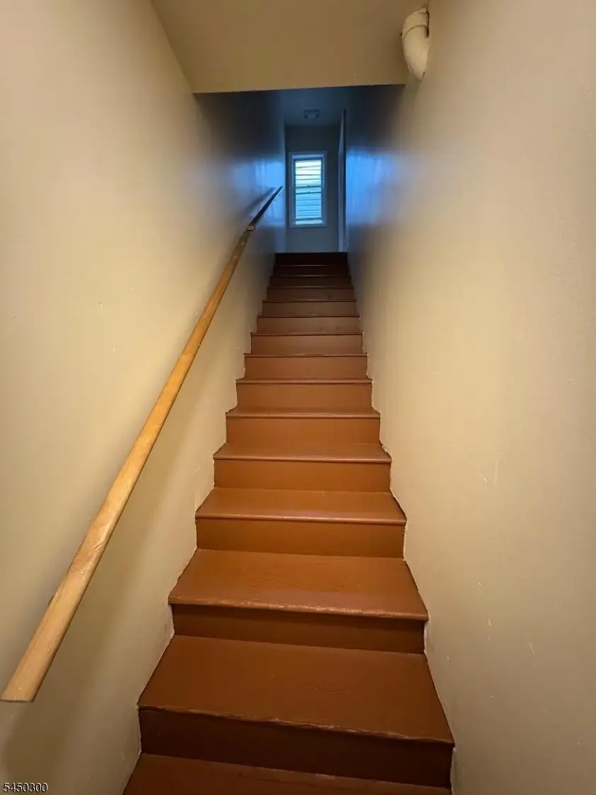 467 Hawthorne Ave, Newark, NJ 07112 - #2