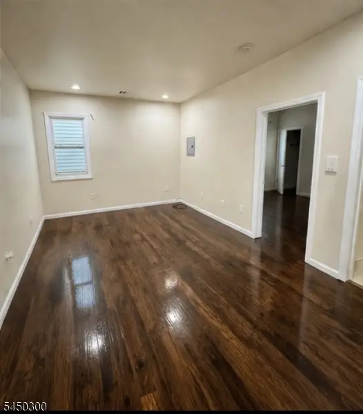 467 Hawthorne Ave, Newark, NJ 07112 - #3