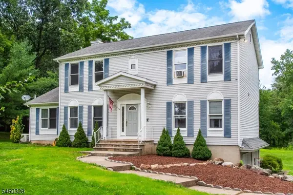 26 Countryside Rd, Knowlton Twp., NJ 07832