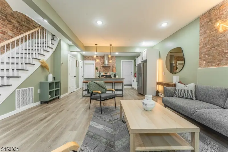 283 Dr Martin Luther King J, Newark, NJ 07102 - #2