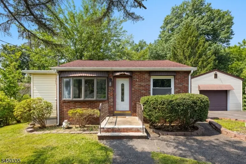 618 Wood Ave, North Brunswick, NJ 08902 - #1
