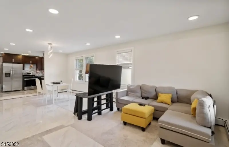 6 Worden Ave, Hopelawn, NJ 08861 - #2