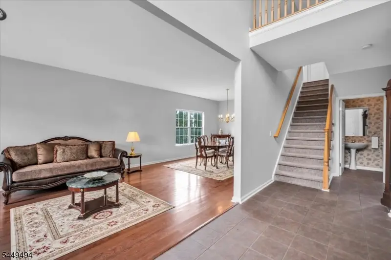 20 Kiser Ln, Bradley Gardens, NJ 08807 - #3