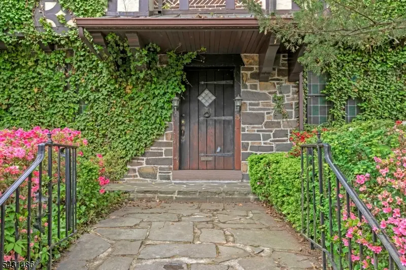 3 Shelbourne Ave, Trenton, NJ 08618 - #2
