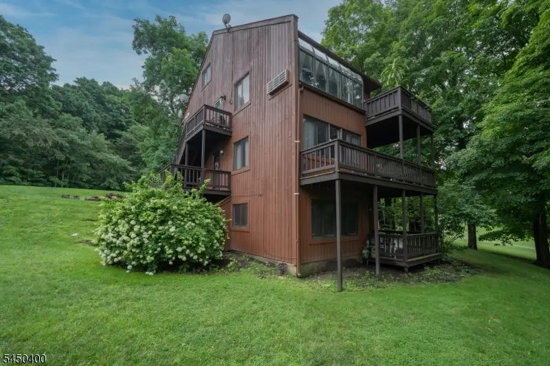4 Augusta Dr #2, Vernon, NJ 07462 - #3