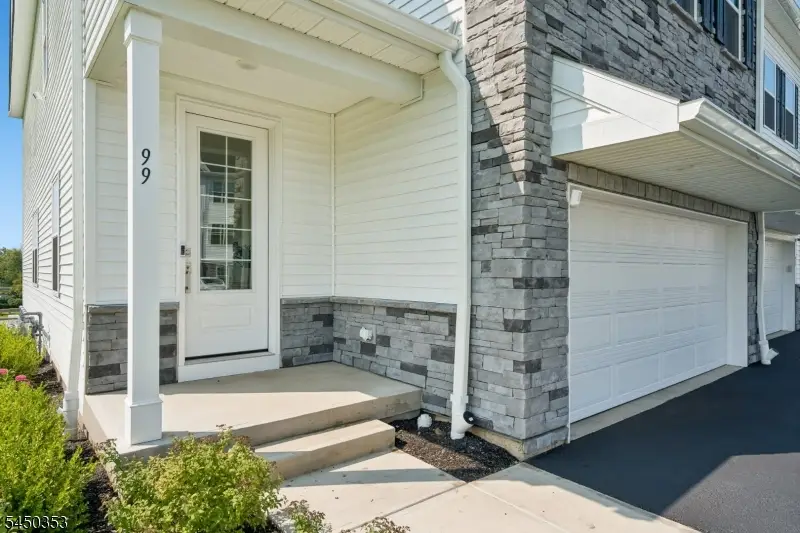 99 Ventura Dr, East Hanover, NJ 07936 - #2
