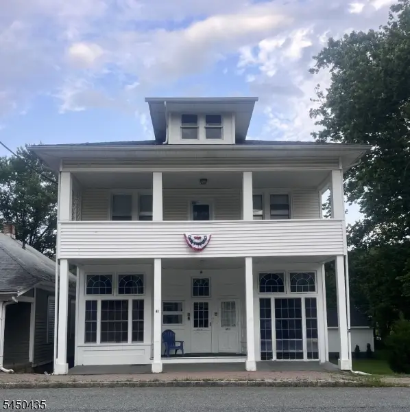 41 Washington Ave, Oxford, NJ 07863 - #1