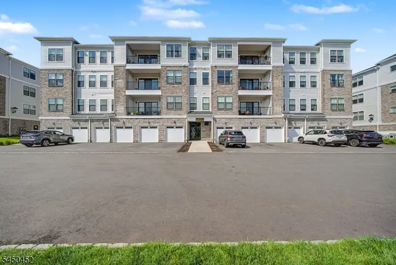 13 Whitney Ave #13, Morris Plains, NJ 07950 - #1