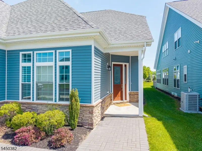 22 Samjan Cir, Robbinsville, NJ 08520 - #2