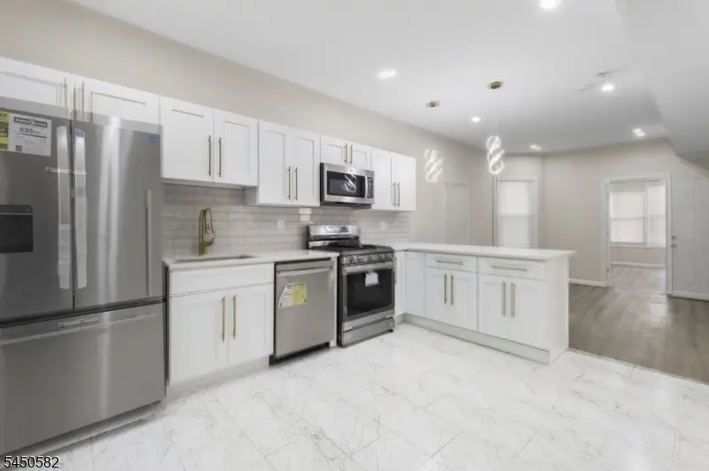 172 Godwin Ave, Paterson, NJ 07501 - #3