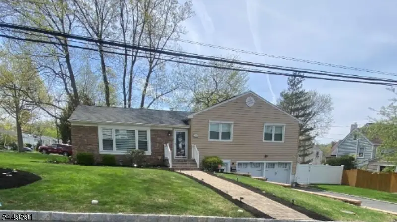 12 Nottingham Rd, West Orange, NJ 07052 - #1