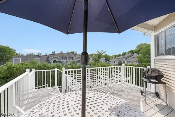 8 Bentley Court, Bedminster Twp., NJ 07921