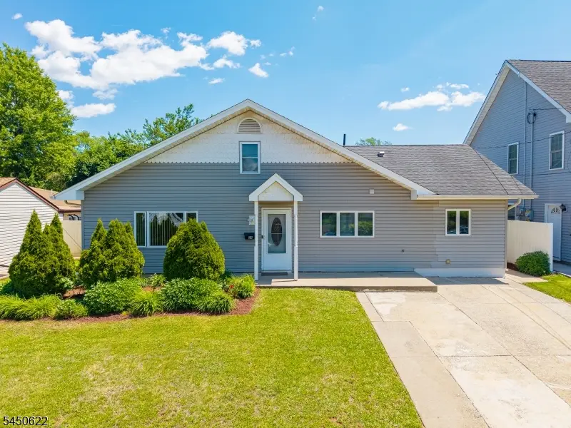 24 Winthrop Rd, Edison, NJ 08817 - #3
