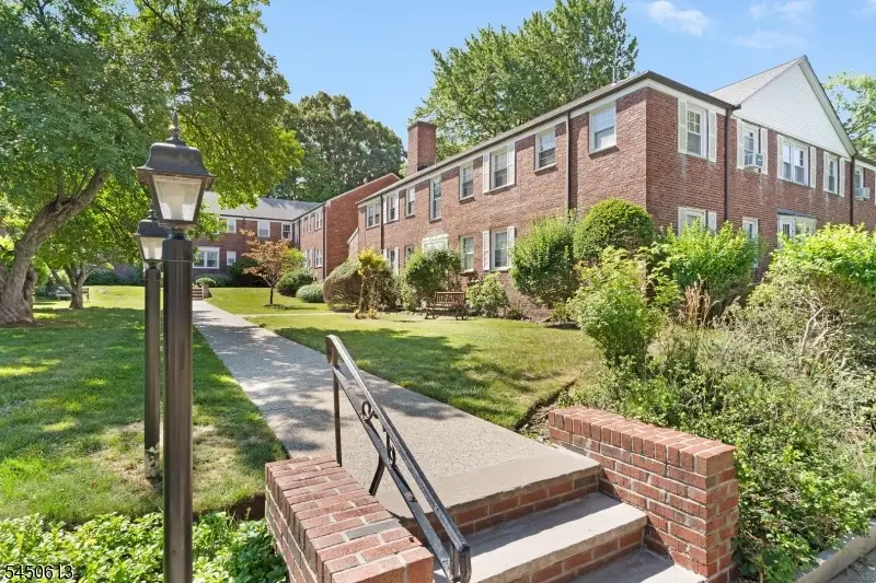 349 Bloomfield Ave #33, Verona, NJ 07044 - #2
