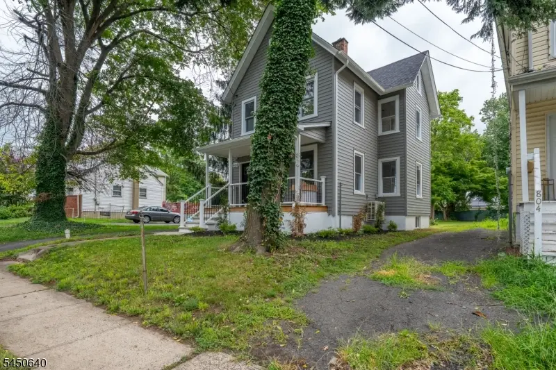806 E 2nd St, Plainfield, NJ 07062 - #3
