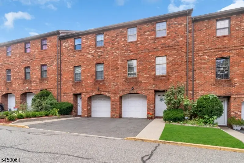 3641 Bergen Ct, North Bergen, NJ 07047 - #2