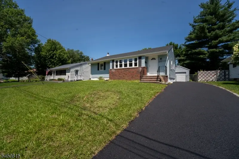 219 Haroldson Pl, Pompton Lakes, NJ 07442 - #2