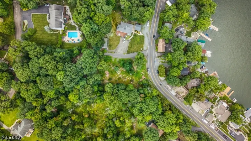 5 Toth Ln, Hopatcong, NJ 07843 - #2