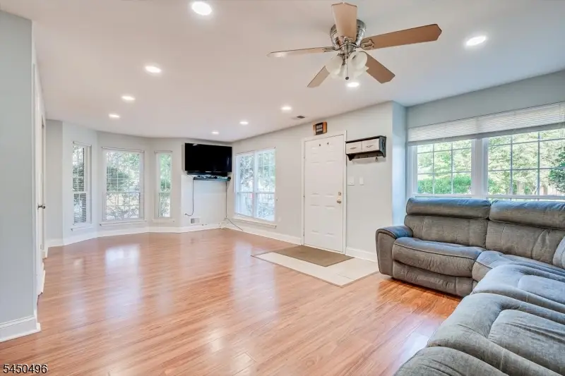 73 Goodwin Dr, North Brunswick, NJ 08902 - #3