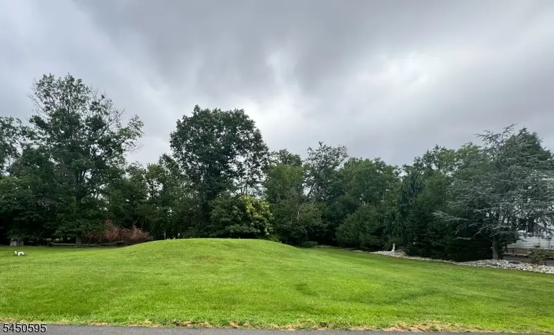 559 Equator Ave, Franklin, NJ 08873 - #1