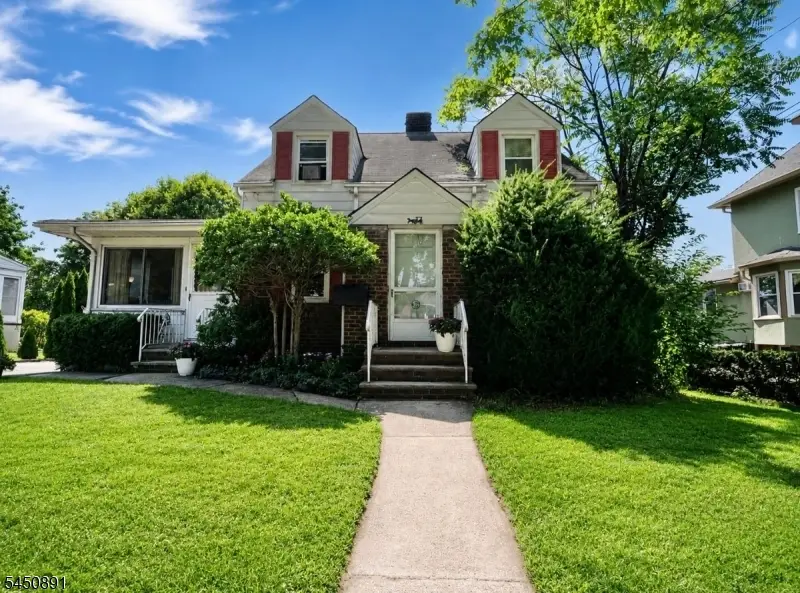 544 Abbott Ave, Ridgefield, NJ 07657 - #2