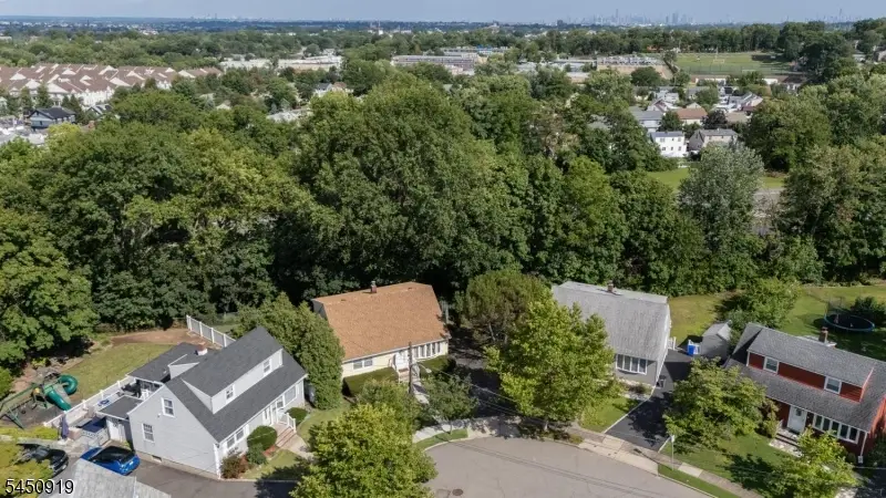18 Seton Ln, Clifton, NJ 07013 - #2