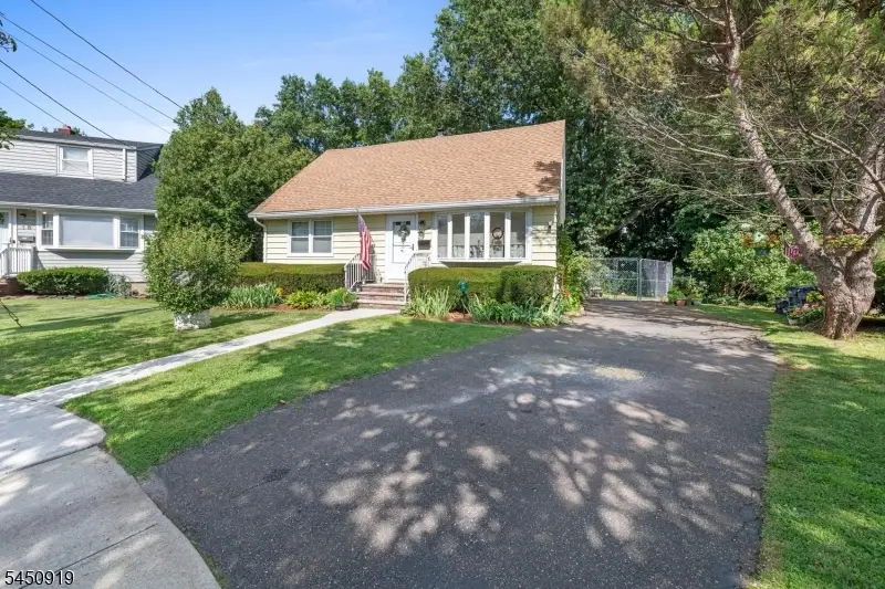 18 Seton Ln, Clifton, NJ 07013 - #3