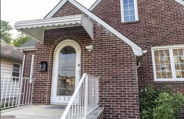 127 Hussa St, Linden City, NJ 07036