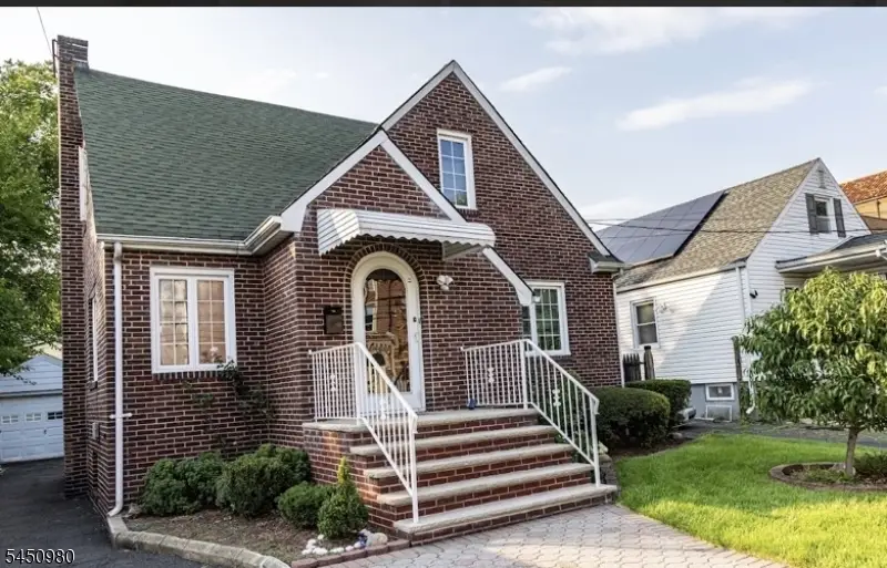 127 Hussa St, Linden, NJ 07036 - #3