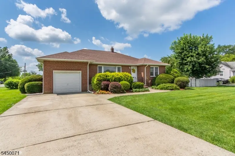 540 E Main St, Finderne, NJ 08807 - #2