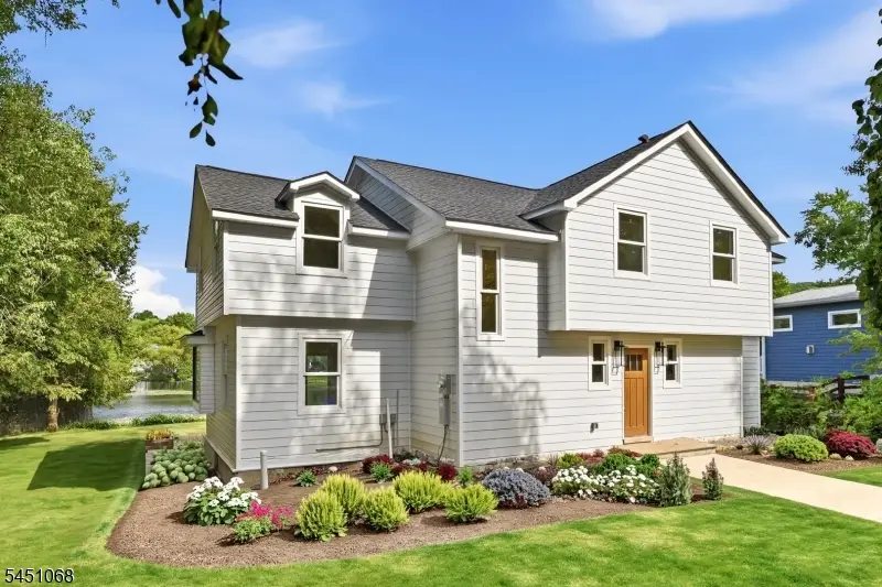 16 Yearling Trl, West Milford, NJ 07421 - #1