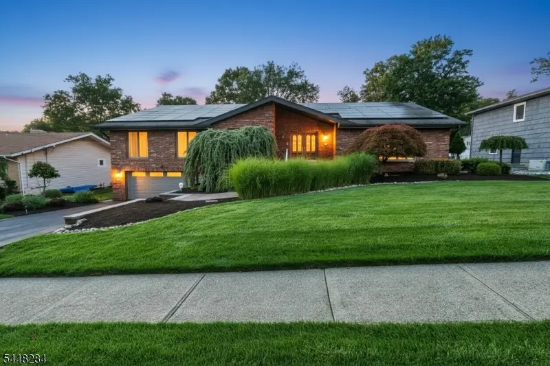 8 Cracco Ln, Wayne, NJ 07470 - #1