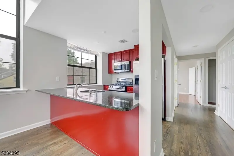 105 Marion St #18, Paterson, NJ 07522 - #3