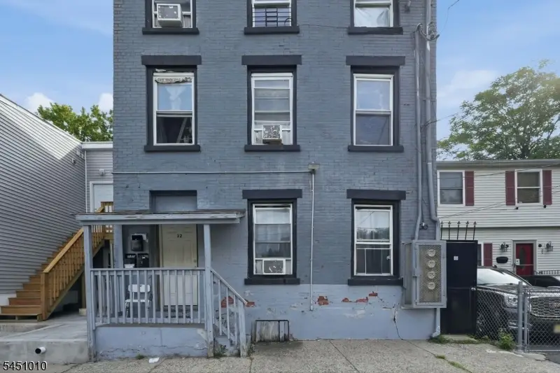 32 Jefferson St, Paterson, NJ 07522 - #1