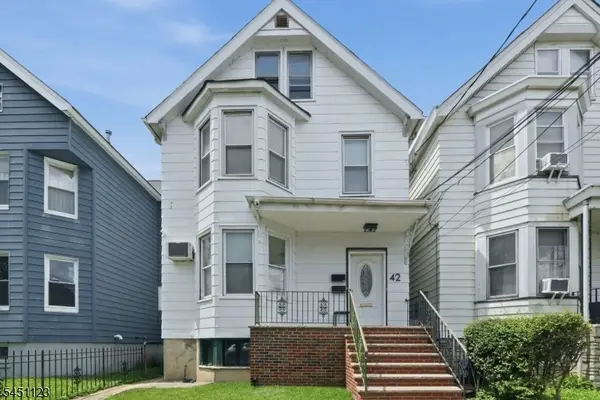 42 Lawrence St, Bloomfield Twp., NJ 07003
