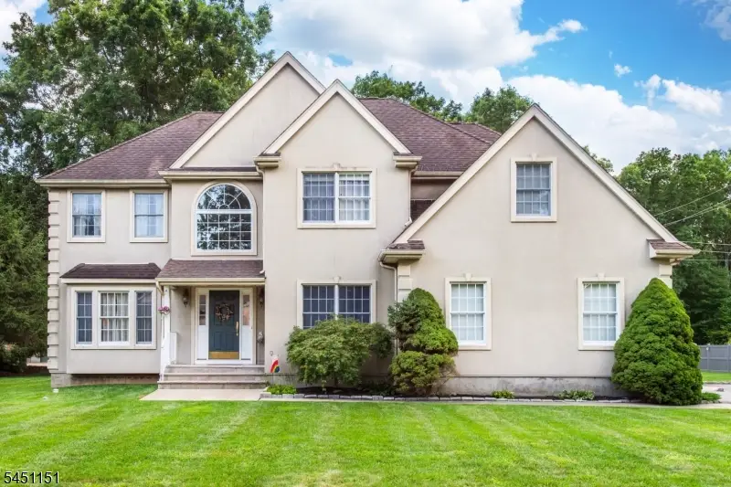 2 Kingston Ct, Oak Ridge, NJ 07438 - #2