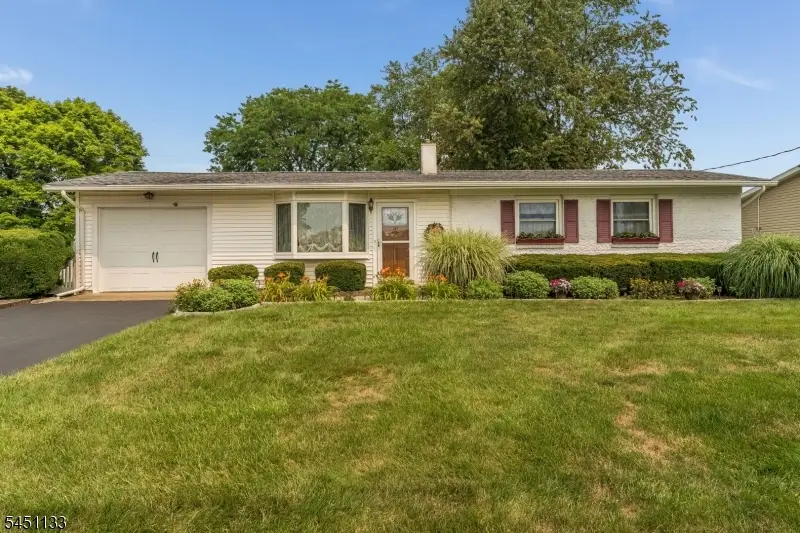 703 Rugby Rd, Lopatcong, NJ 08865 - #1