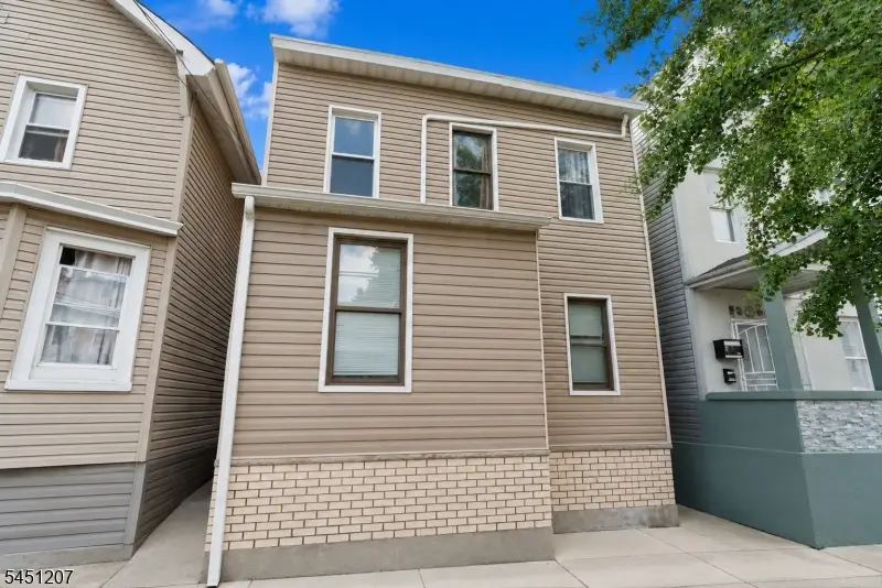 62 Highland St, Paterson, NJ 07524 - #2