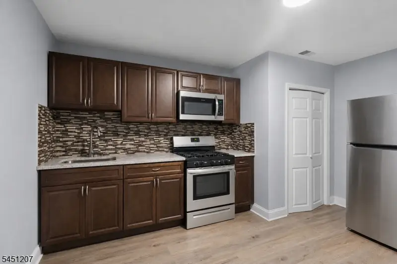 62 Highland St, Paterson, NJ 07524 - #3
