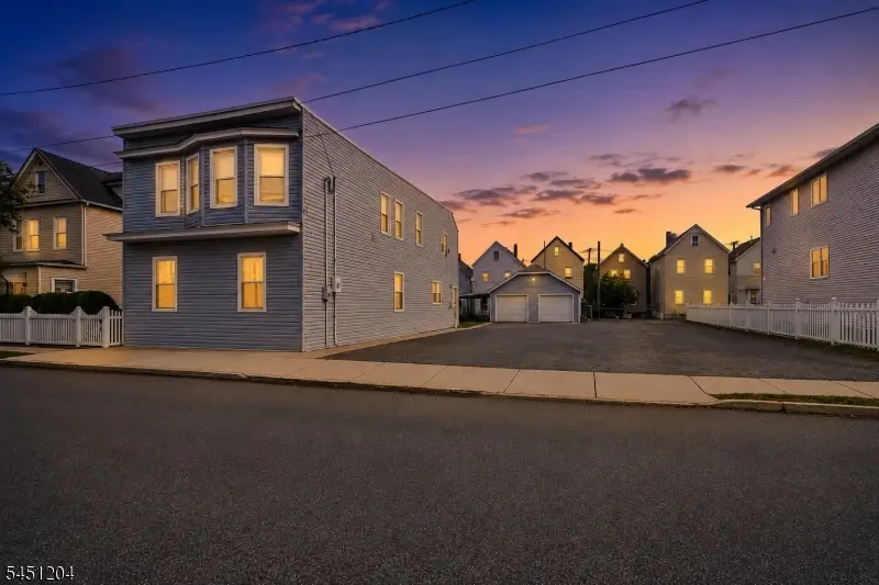 25 Grunwald St, Clifton, NJ 07013 - #3