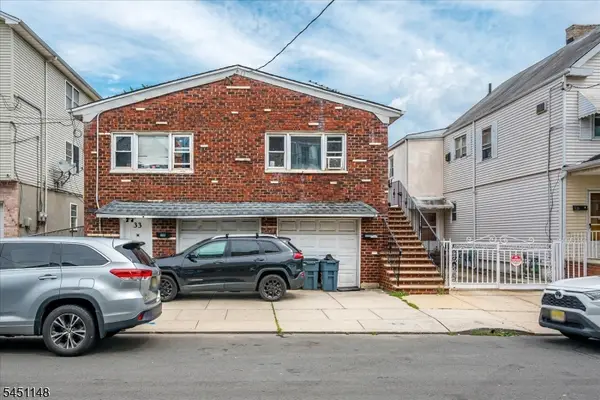 31 Bank St, Elizabeth City, NJ 07206