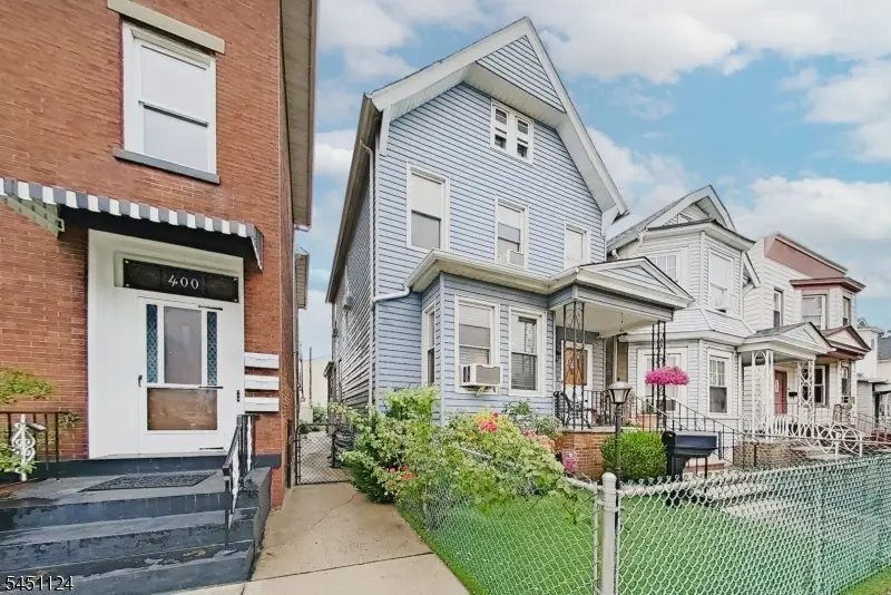 402 Davis Ave, Harrison, NJ 07029 - #1