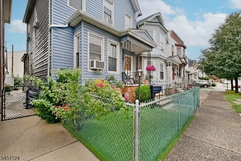 402 Davis Ave, Harrison, NJ 07029 - #3