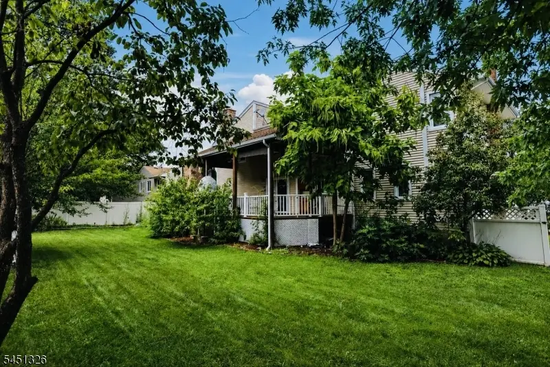 26 Benjamin Dr, Springfield, NJ 07081 - #2